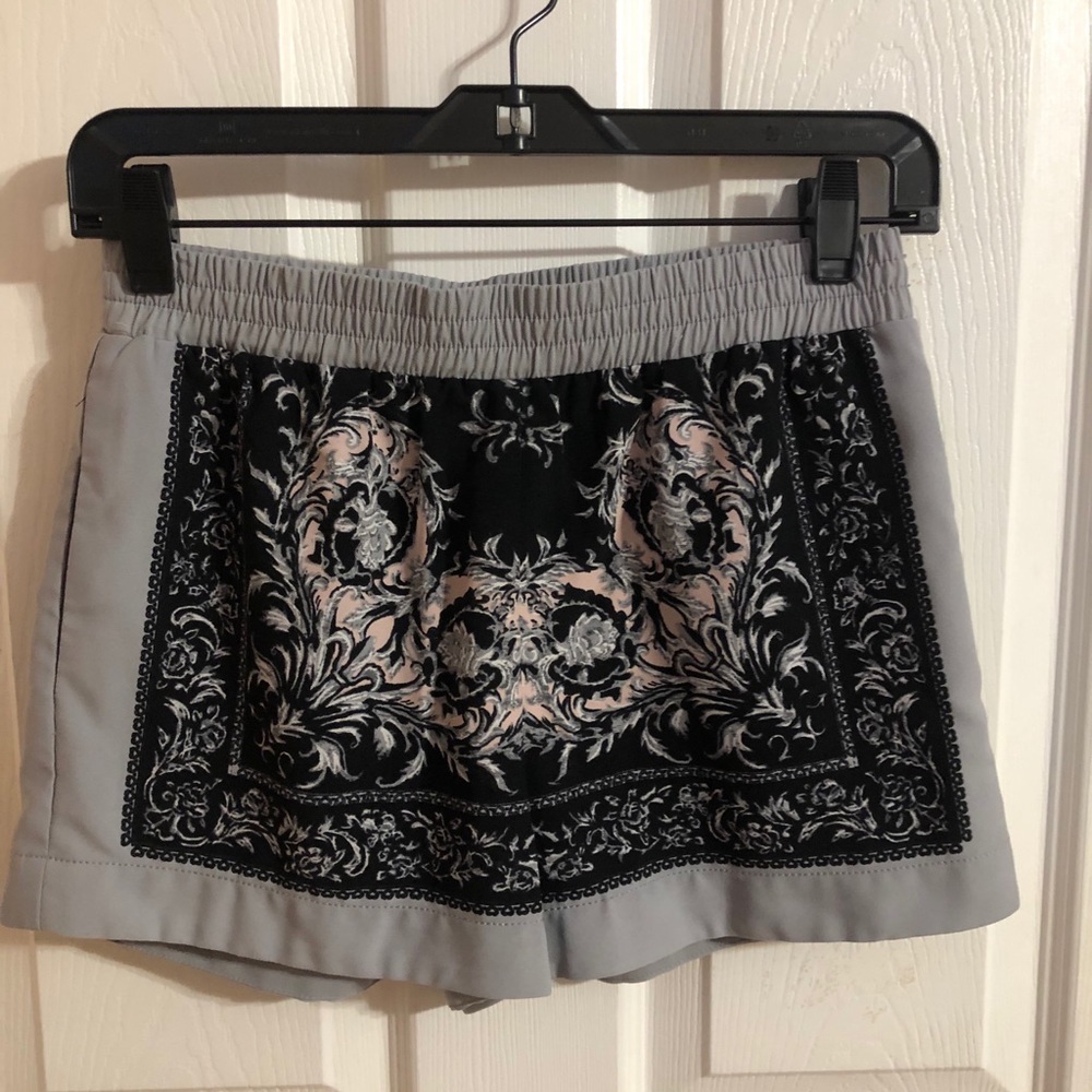 Issac BCBG short